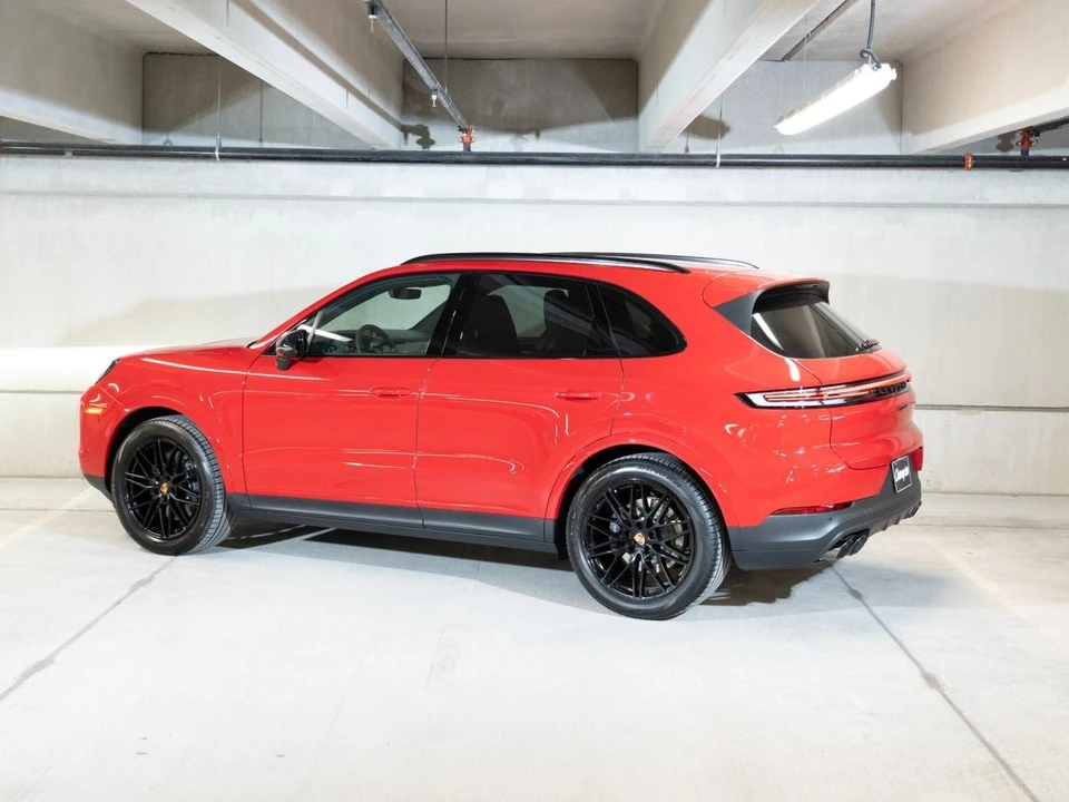 2026 Porsche 9Y0/9Y3 Cayenne - Image 3 of 30