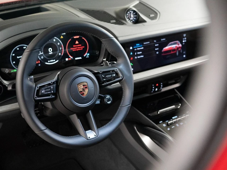2026 Porsche 9Y0/9Y3 Cayenne - Image 15 of 30