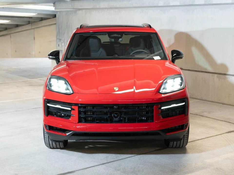 2026 Porsche 9Y0/9Y3 Cayenne - Image 6 of 30