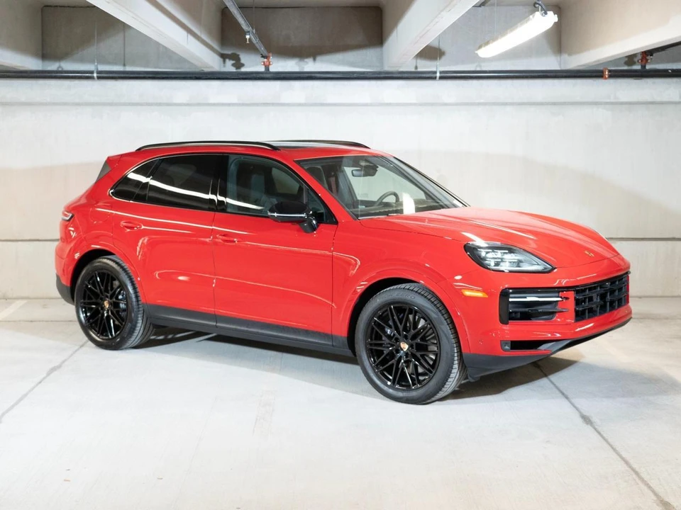 2026 Porsche 9Y0/9Y3 Cayenne - Image 7 of 30