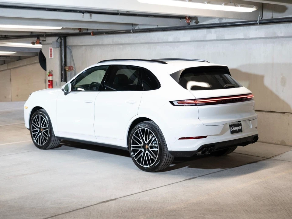 2026 Porsche 9Y0/9Y3 Cayenne - Image 3 of 28