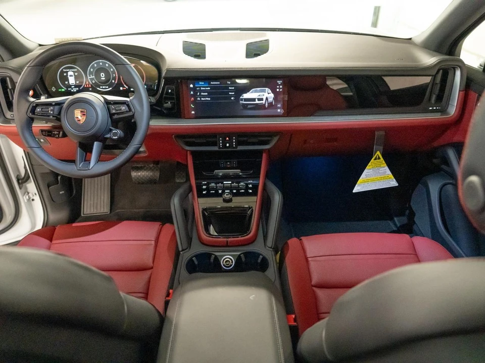 2026 Porsche 9Y0/9Y3 Cayenne - Image 25 of 28