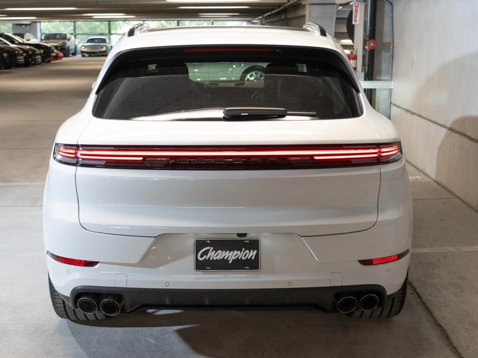 2026 Porsche 9Y0/9Y3 Cayenne - Image 10 of 28