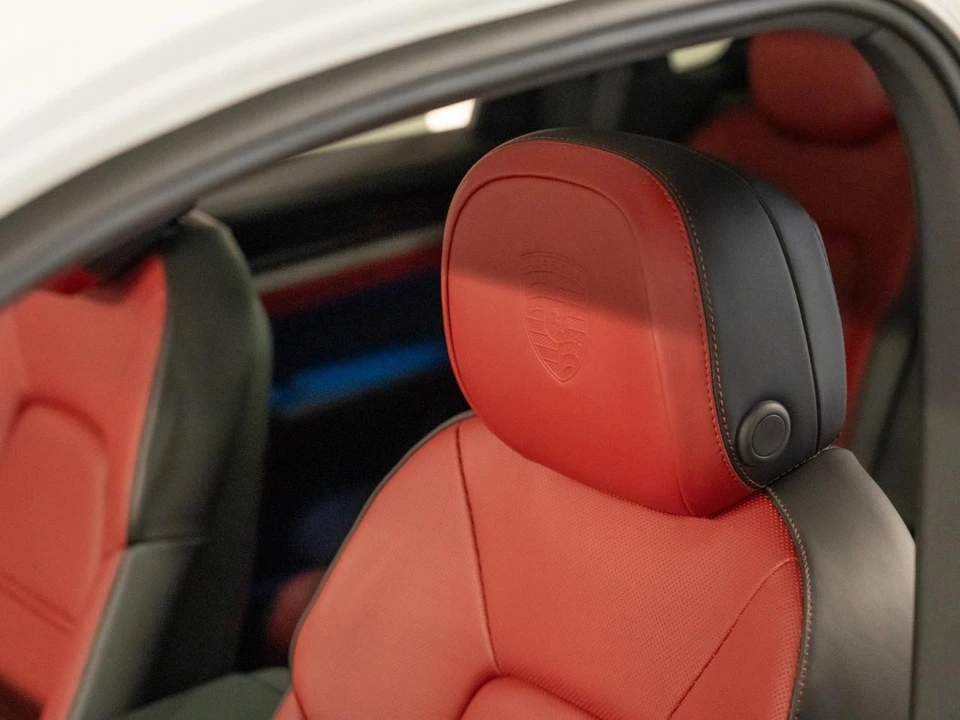 2026 Porsche 9Y0/9Y3 Cayenne - Image 24 of 28