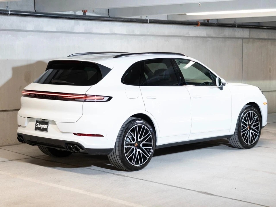 2026 Porsche 9Y0/9Y3 Cayenne - Image 9 of 28