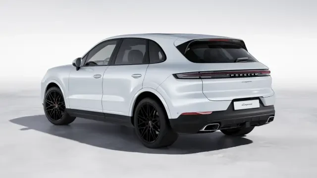 2026 Porsche Cayenne - Image 22 of 30