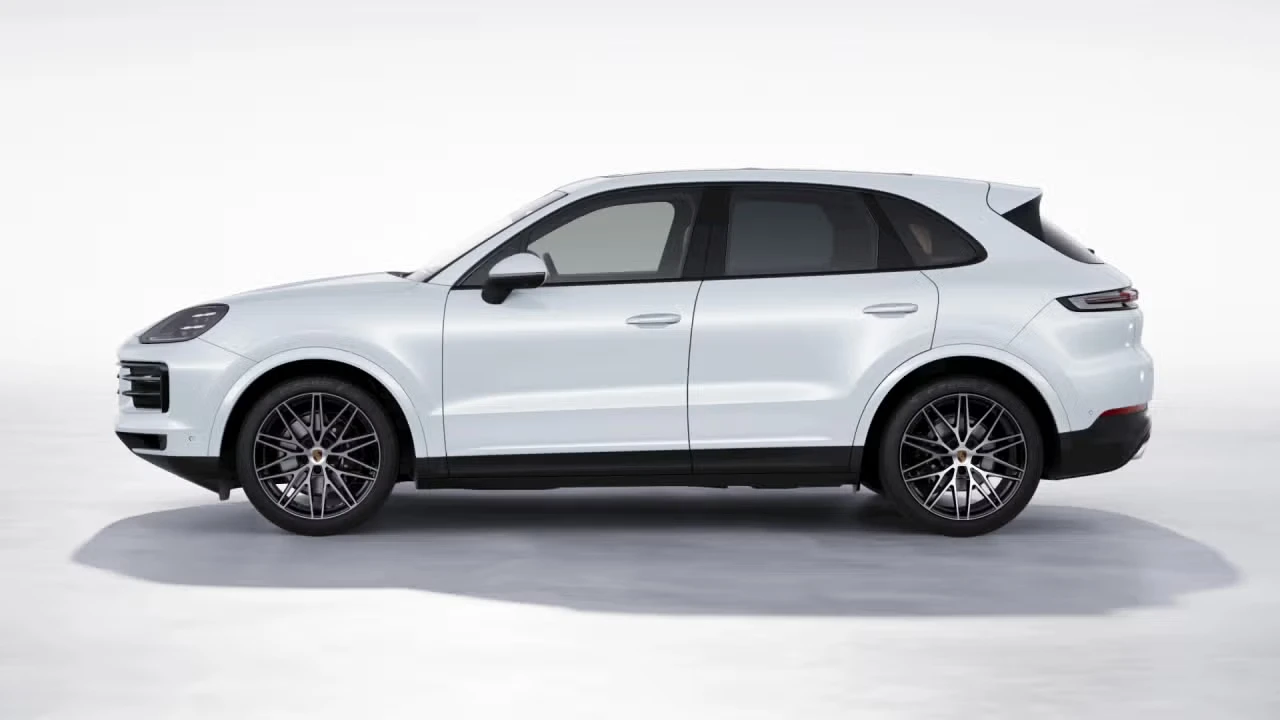 2026 Porsche Cayenne - Image 12 of 30