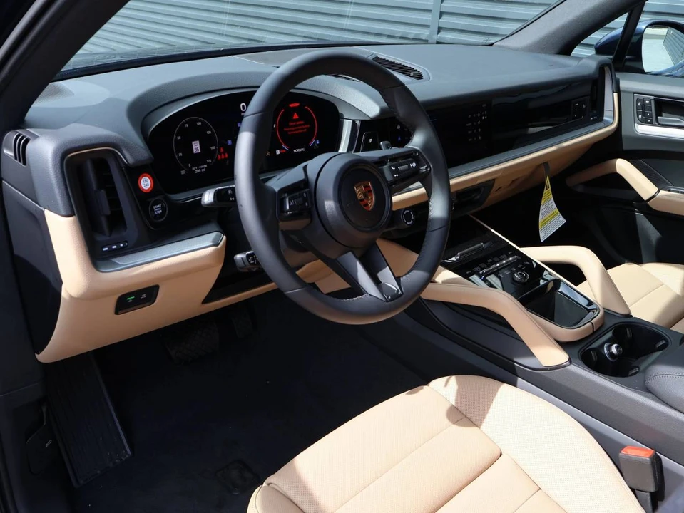 2026 Porsche 9Y0/9Y3 Cayenne - Image 4 of 4