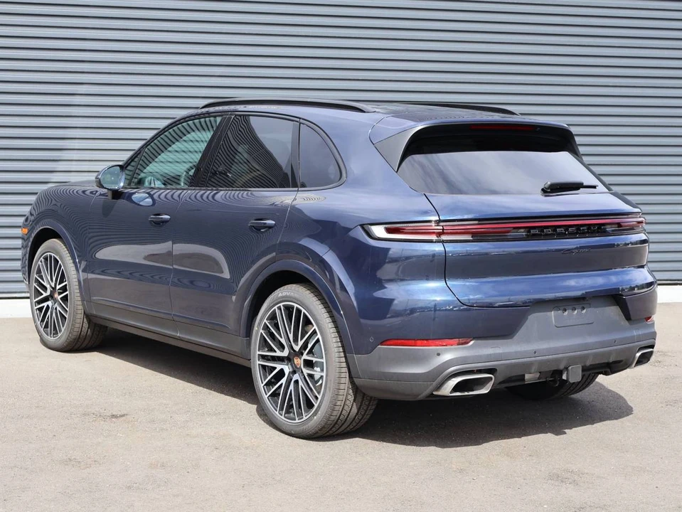 2026 Porsche 9Y0/9Y3 Cayenne - Image 3 of 4