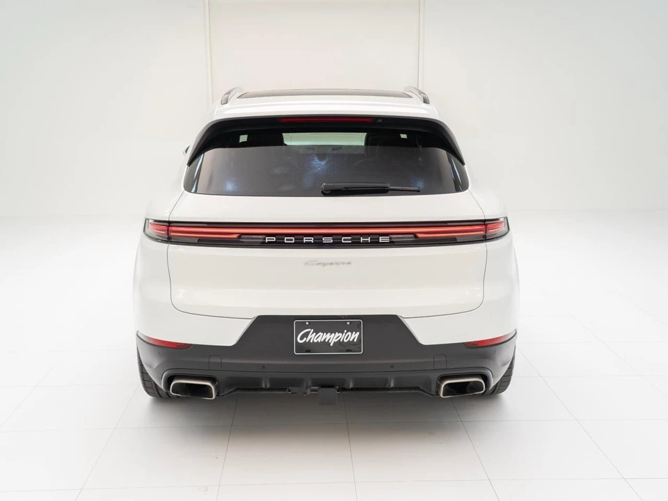 2026 Porsche 9Y0/9Y3 Cayenne - Image 11 of 31