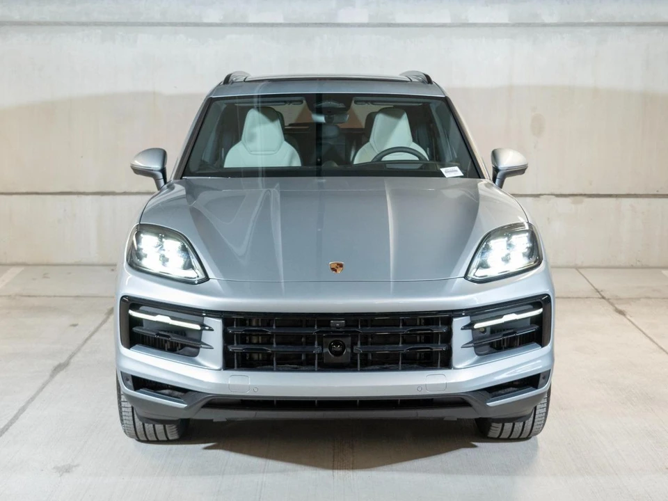 2026 Porsche 9Y0/9Y3 Cayenne - Image 6 of 28
