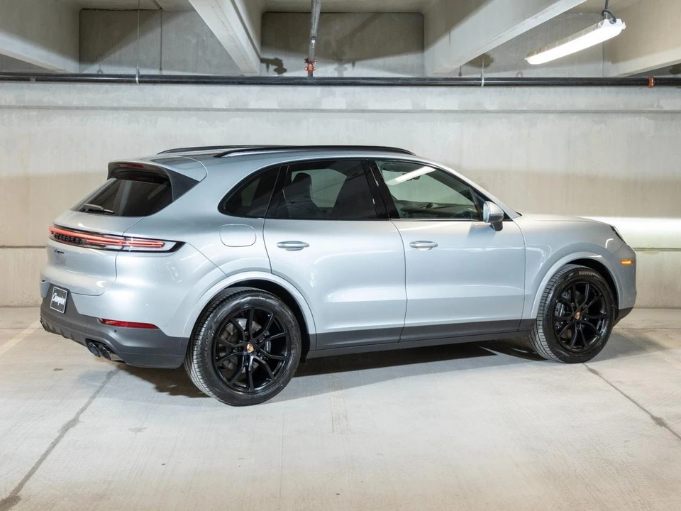 2026 Porsche 9Y0/9Y3 Cayenne - Image 9 of 28