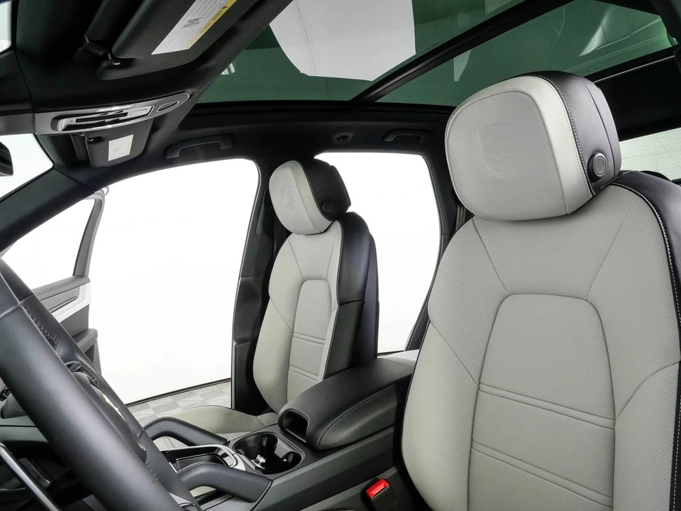 2026 Porsche 9Y0/9Y3 Cayenne - Image 5 of 5
