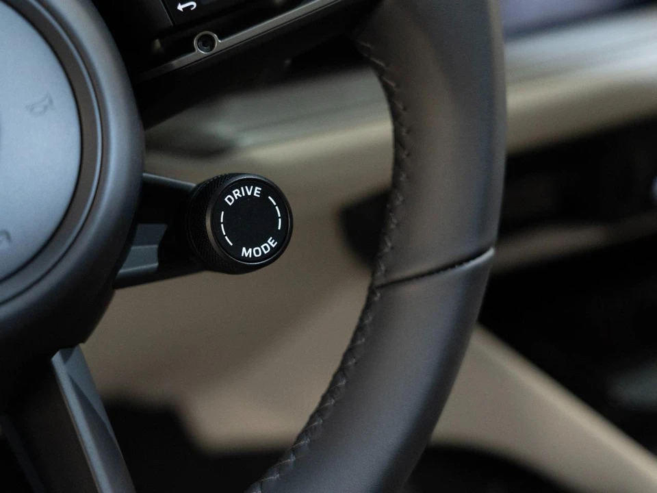 2026 Porsche 9Y0/9Y3 Cayenne - Image 22 of 28