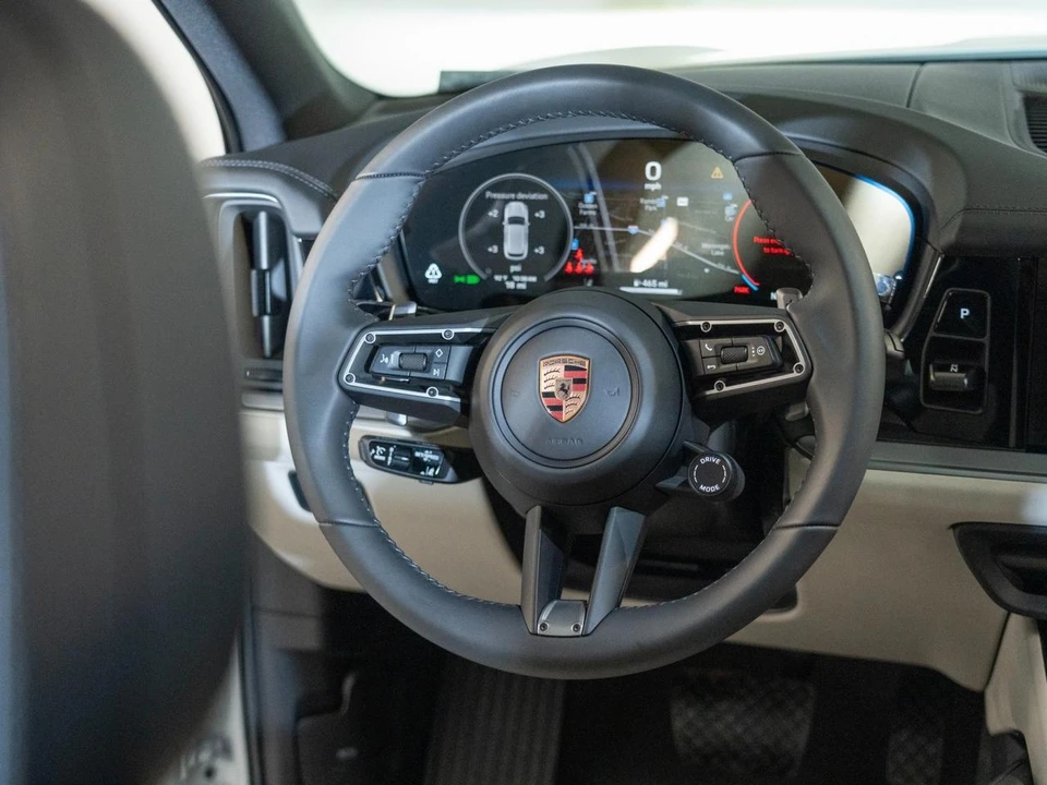 2026 Porsche 9Y0/9Y3 Cayenne - Image 26 of 28