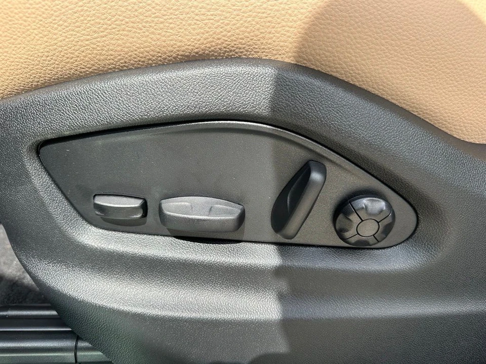 2026 Porsche Cayenne - Image 22 of 31