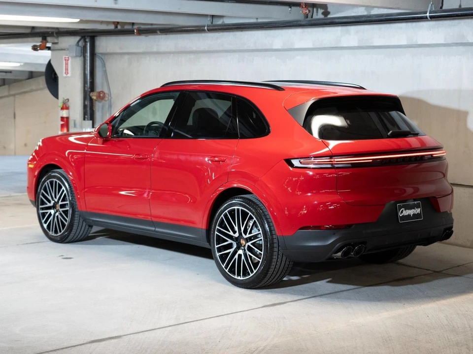 2026 Porsche 9Y0/9Y3 Cayenne - Image 3 of 28