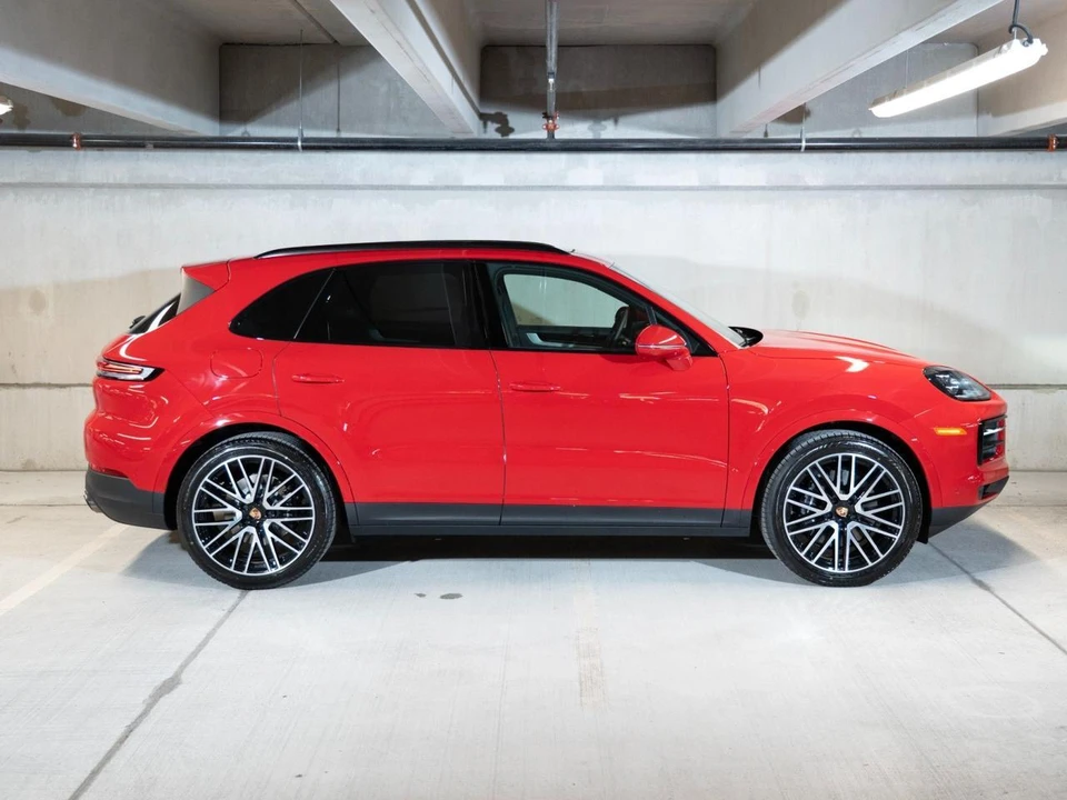 2026 Porsche 9Y0/9Y3 Cayenne - Image 8 of 28