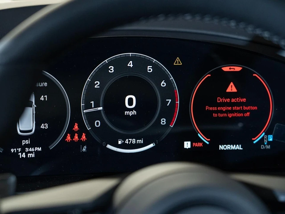 2026 Porsche 9Y0/9Y3 Cayenne - Image 19 of 28