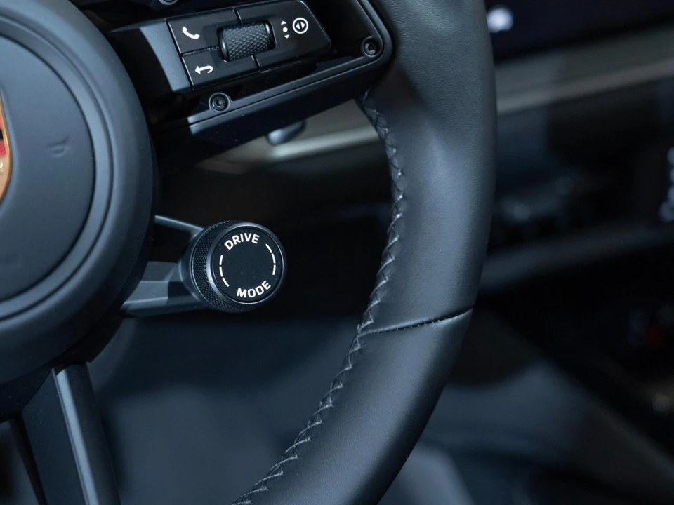 2026 Porsche 9Y0/9Y3 Cayenne - Image 22 of 28