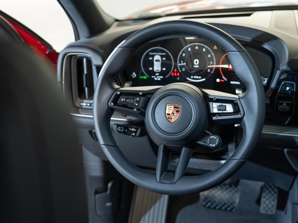 2026 Porsche 9Y0/9Y3 Cayenne - Image 26 of 28