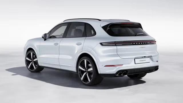 2026 Porsche Cayenne - Image 18 of 30