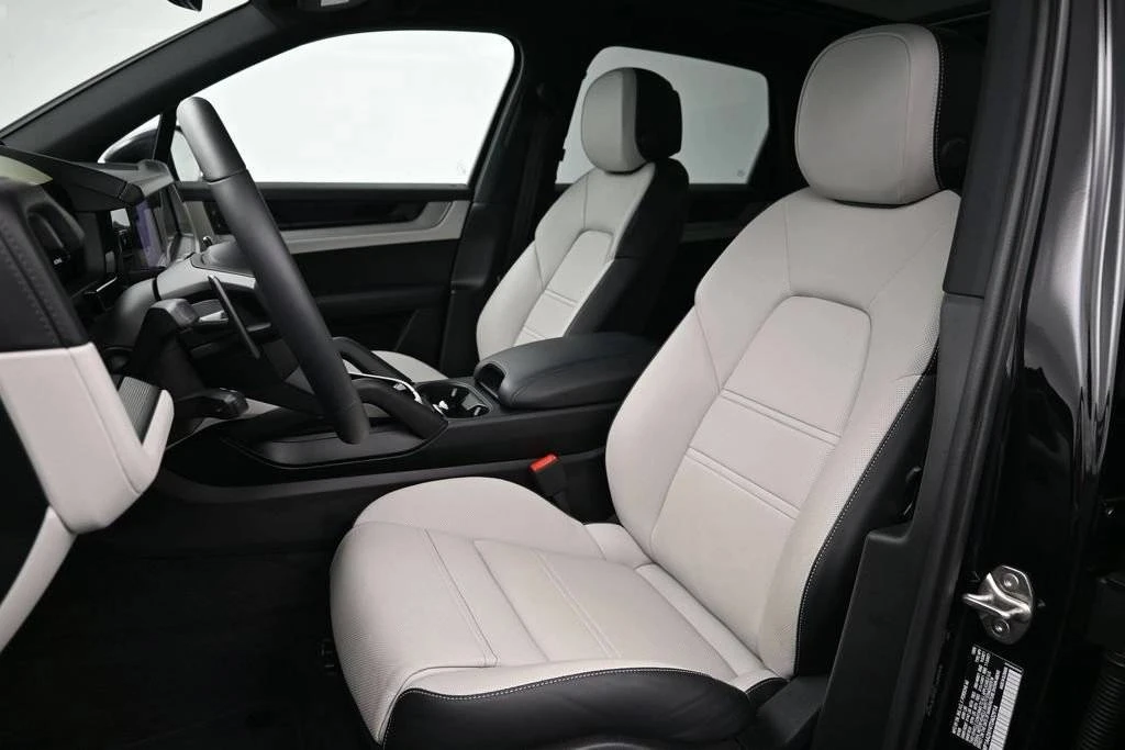 2026 Porsche 9Y0/9Y3 Cayenne - Image 5 of 5