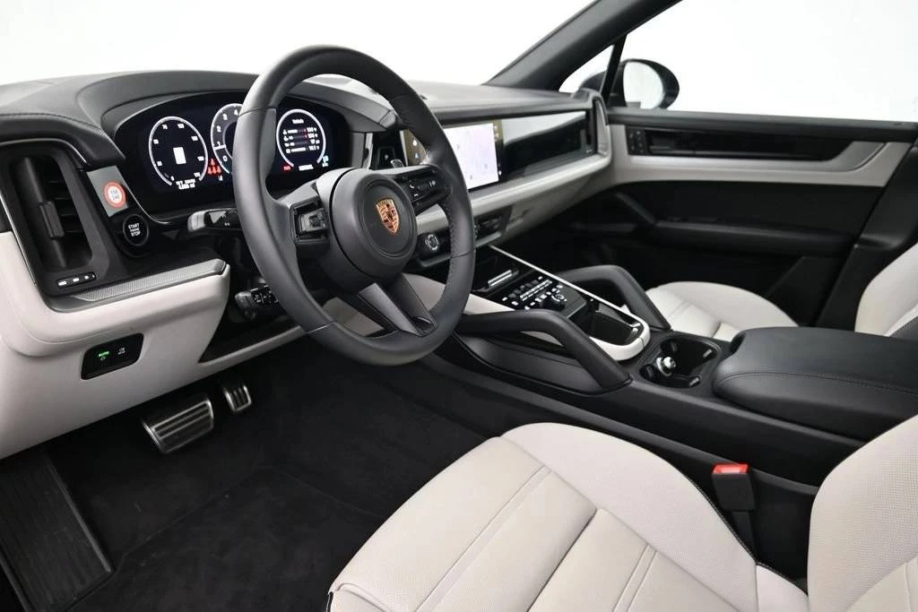 2026 Porsche 9Y0/9Y3 Cayenne - Image 4 of 5