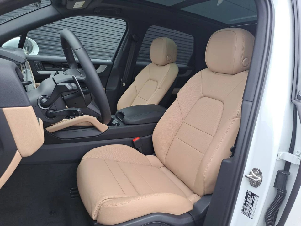 2026 Porsche 9Y0/9Y3 Cayenne - Image 5 of 5