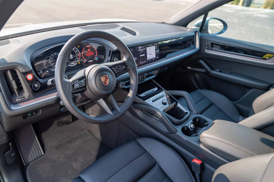 2026 Porsche 9Y0/9Y3 Cayenne - Image 5 of 5
