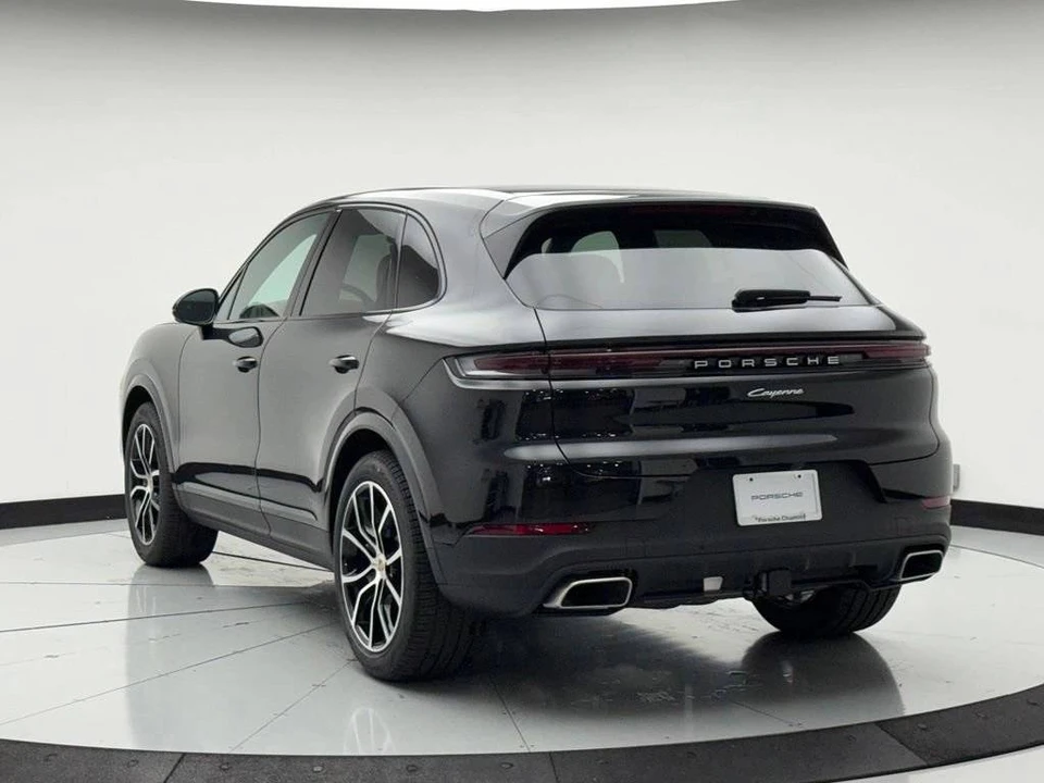 2026 Porsche 9Y0/9Y3 Cayenne - Image 3 of 5