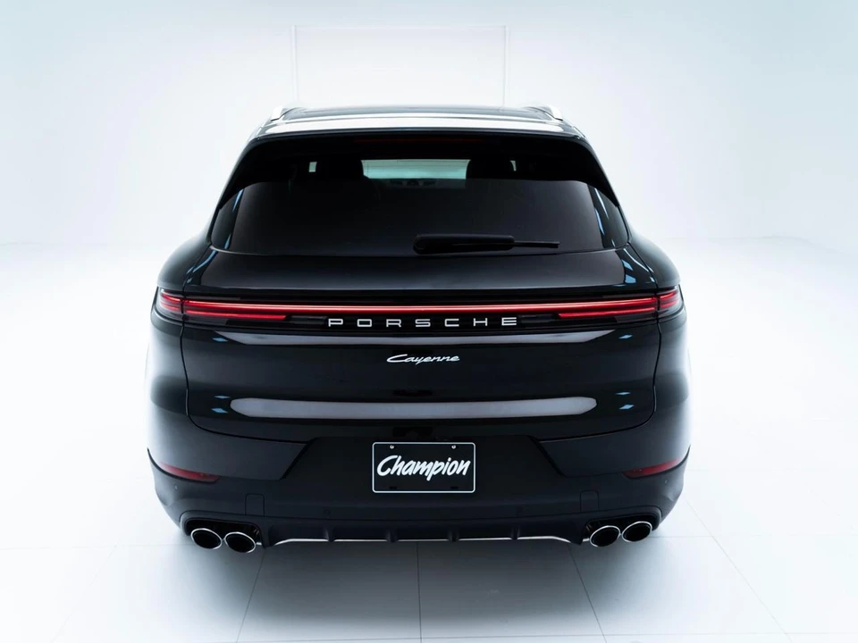 2026 Porsche 9Y0/9Y3 Cayenne - Image 10 of 31