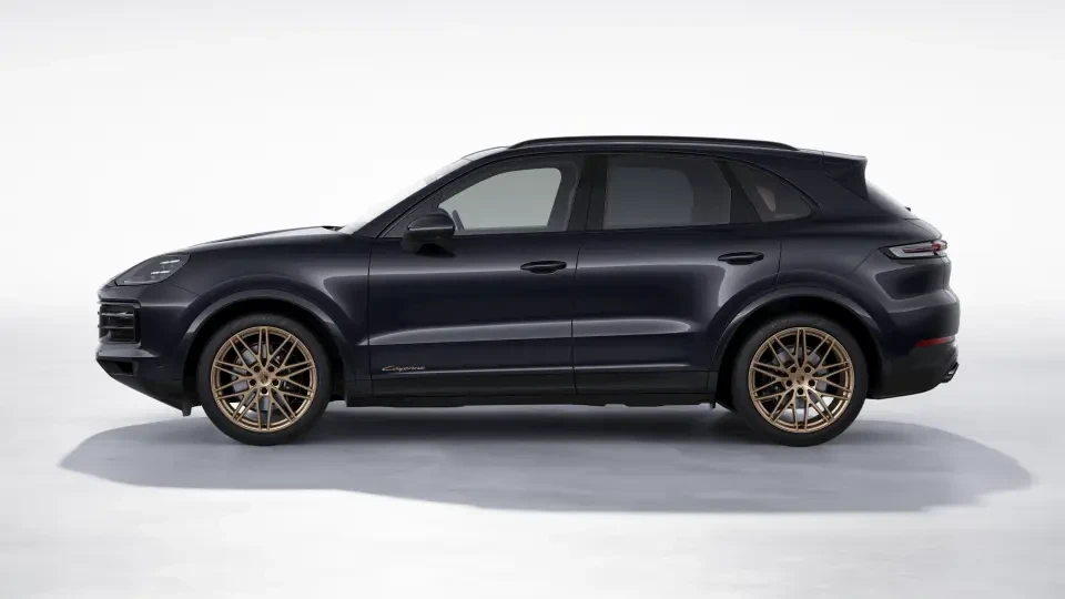 2026 Porsche 9Y0/9Y3 Cayenne - Image 15 of 30