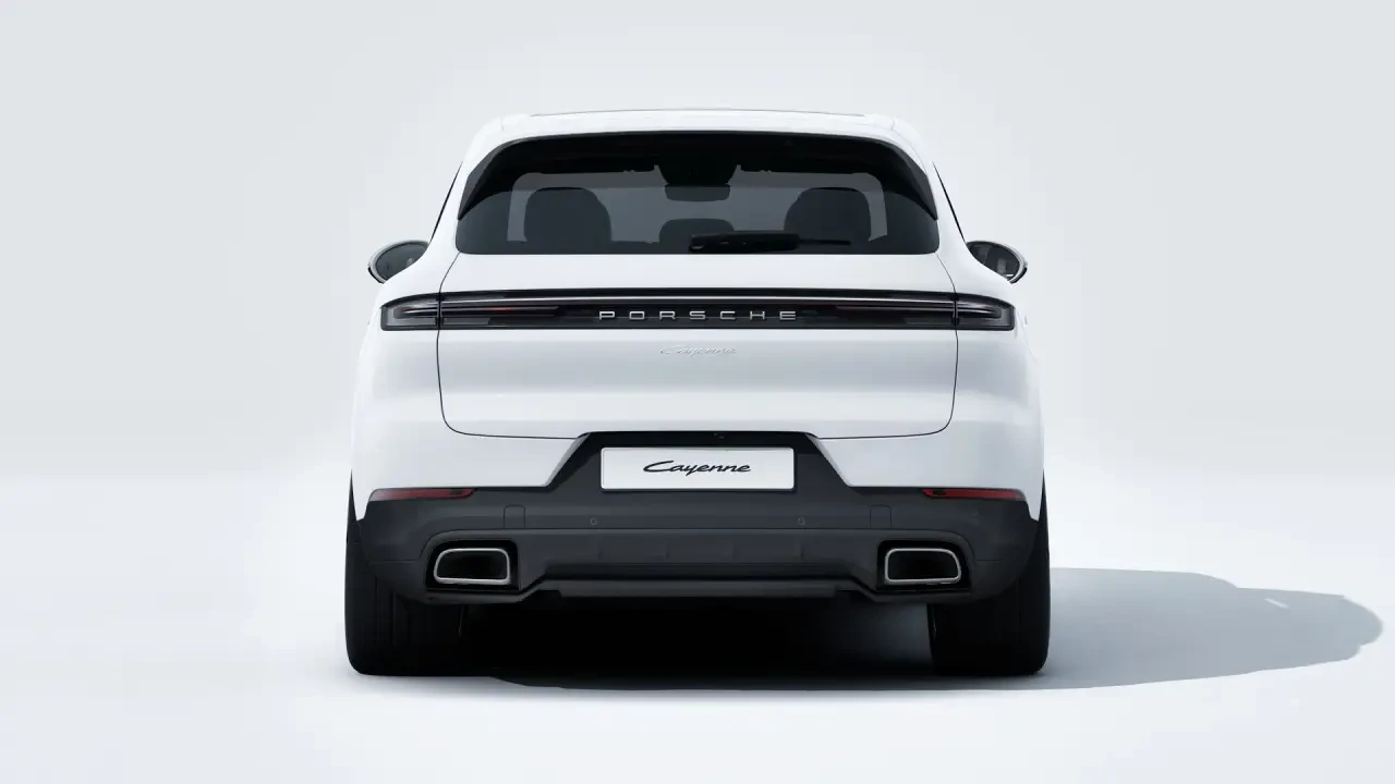 2026 Porsche Cayenne - Image 24 of 31