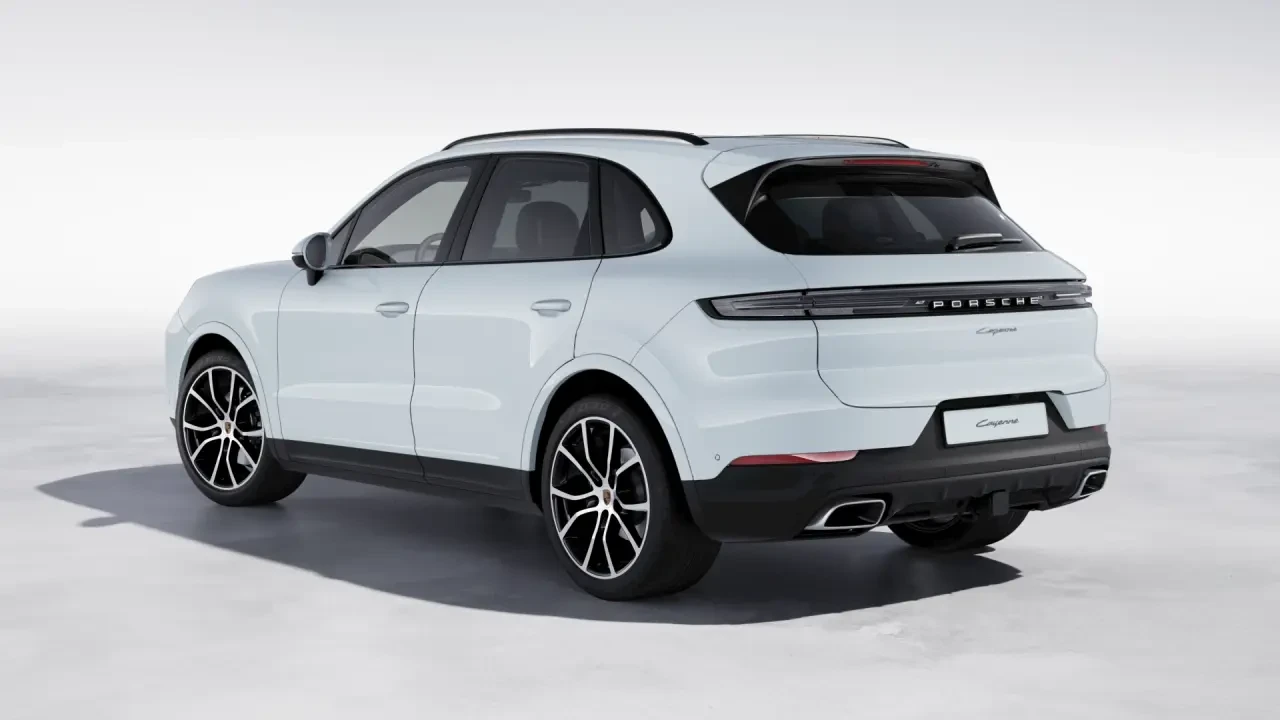 2026 Porsche Cayenne - Image 24 of 30
