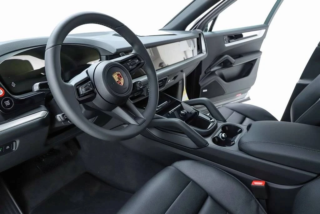 2026 Porsche 9Y0/9Y3 Cayenne - Image 4 of 5