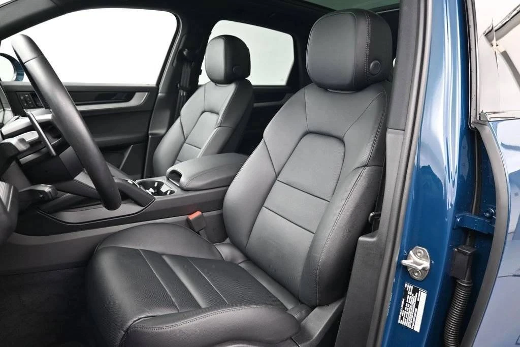 2026 Porsche 9Y0/9Y3 Cayenne - Image 5 of 5