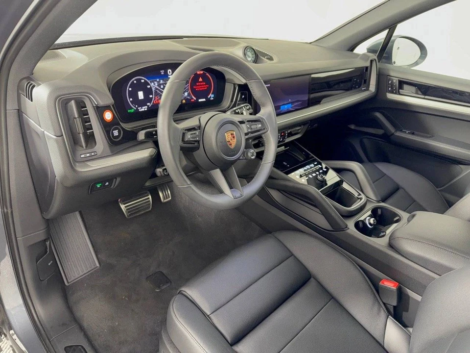 2026 Porsche 9Y0/9Y3 Cayenne - Image 4 of 4