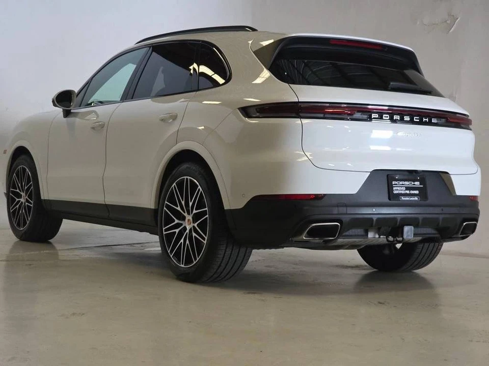 2026 Porsche 9Y0/9Y3 Cayenne - Image 3 of 4