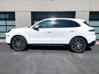 2026 Porsche 9Y0/9Y3 Cayenne - Image 13 of 31
