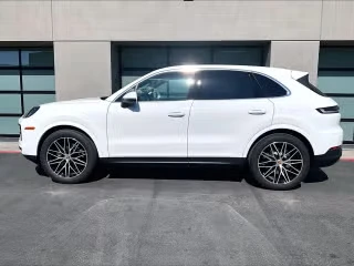 2026 Porsche 9Y0/9Y3 Cayenne - Image 9 of 31