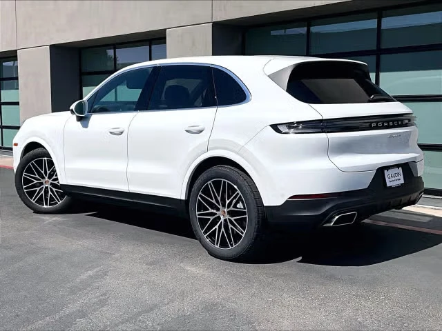 2026 Porsche 9Y0/9Y3 Cayenne - Image 18 of 31