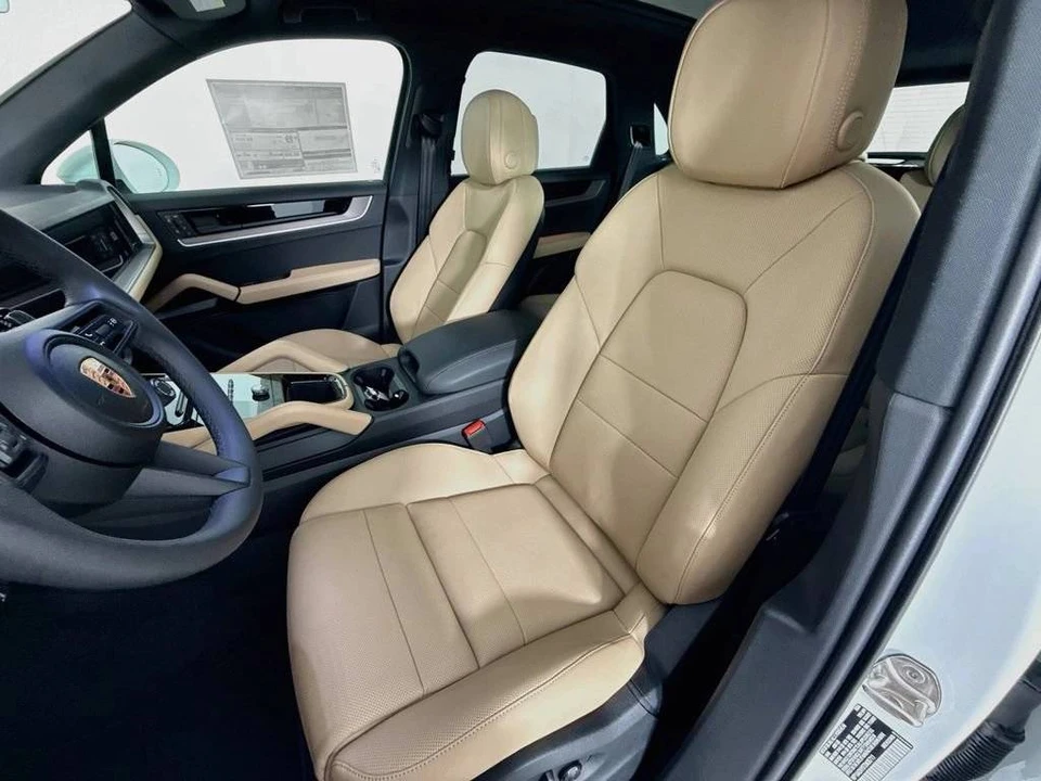 2026 Porsche 9Y0/9Y3 Cayenne - Image 5 of 5