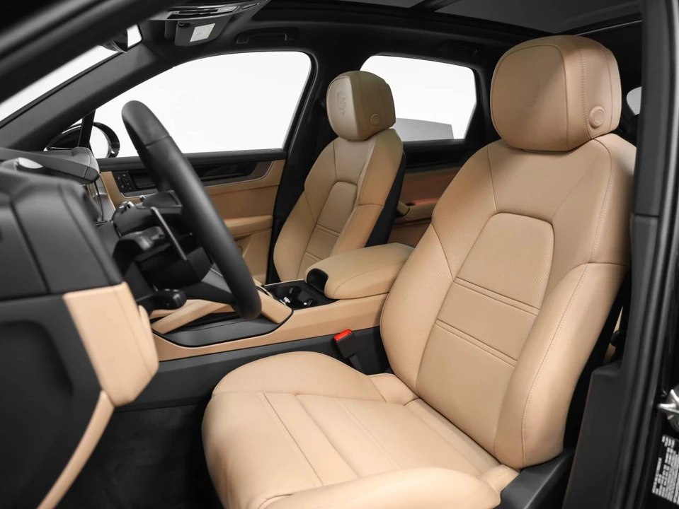 2026 Porsche 9Y0/9Y3 Cayenne - Image 5 of 5