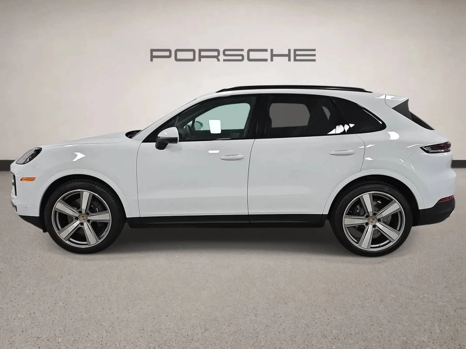 2026 Porsche 9Y0/9Y3 Cayenne - Image 2 of 4