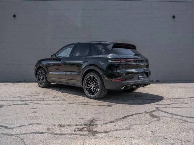 2026 Porsche 9Y0/9Y3 Cayenne - Image 3 of 5