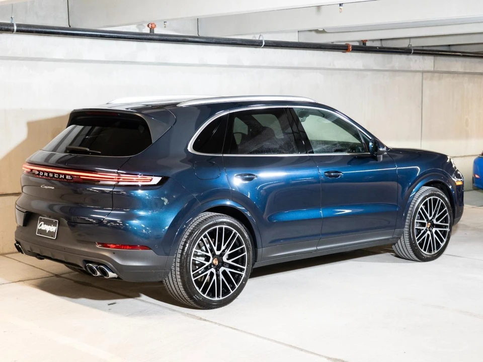 2026 Porsche 9Y0/9Y3 Cayenne - Image 9 of 28