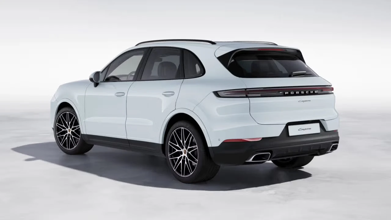 2026 Porsche Cayenne - Image 20 of 30