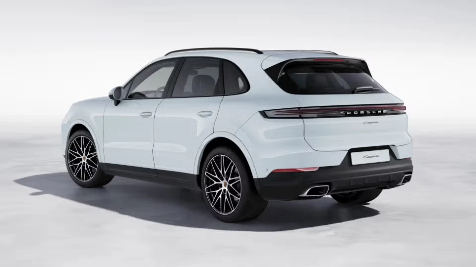 2026 Porsche Cayenne - Image 19 of 30
