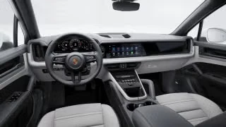 2026 Porsche Cayenne - Image 25 of 30